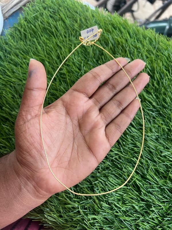 Rhodiam single layer invisible gold tone fancy chain Rhodiam single layer invisible gold tone fancy chain