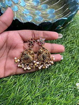 Antic Gold Peacock designed neckpiece with Earing Antic Gold Peacock designed neckpiece with Earing