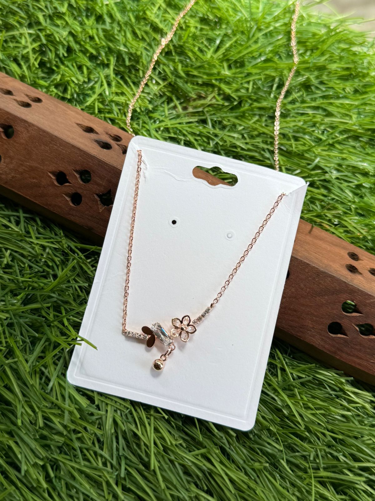 Rose Pendant Chain Rose Pendant Chain