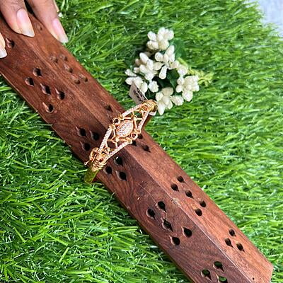 Stone with Modern Design Rose Gold Bangle