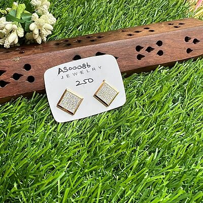 Square Shape Stud