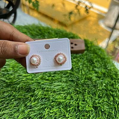 Square With Bead Stud