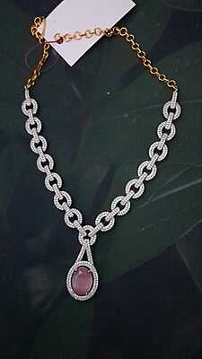 Unique hancuff chain design
