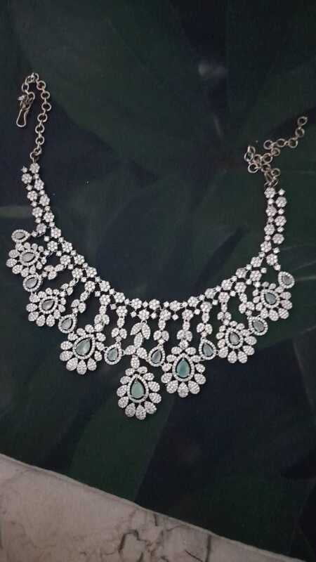 droped flower design light green neckpiese droped flower design light green neckpiese