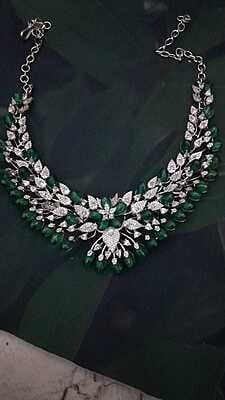 flower desing dark green colour neckpiese