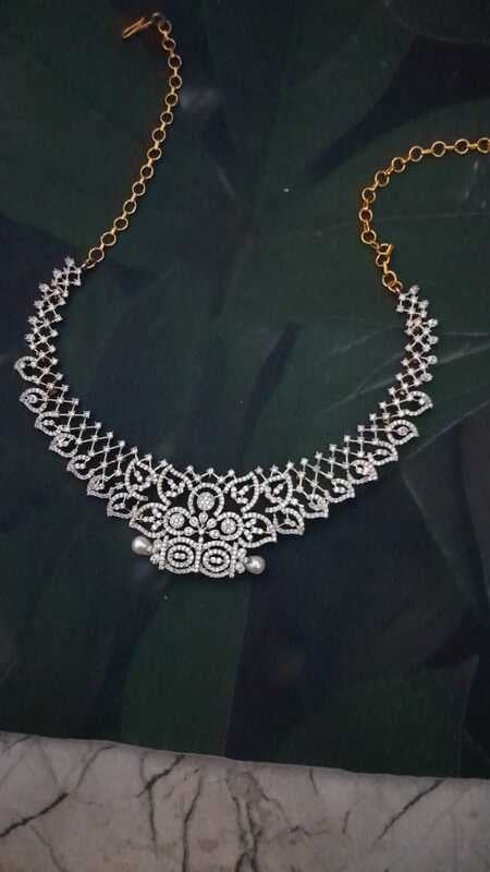 Pretty leaf design neck piece Pretty leaf design neck piece