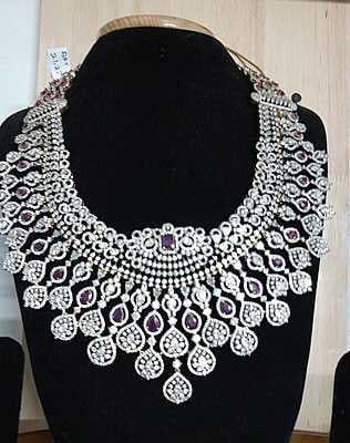 Grand look haram with pink stone