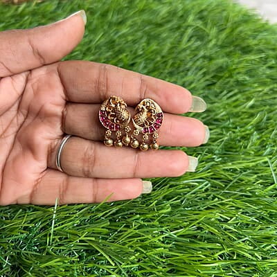 ANTIC NAGAS PEACOCK STUD ANTIC NAGAS PEACOCK STUD