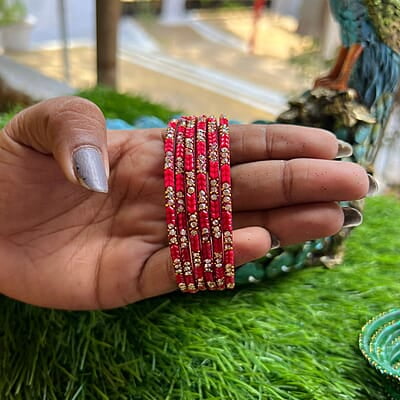 GLASS BANGLES LEAF DESIGN RED COLOUR