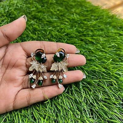 round shape stone stud