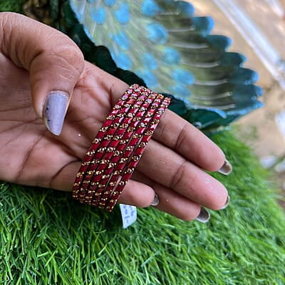 GLASS BANGLE TRENDY MAROON