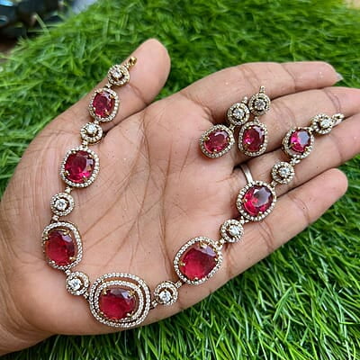 stone neckpiece double round desighn stone neckpiece double round desighn