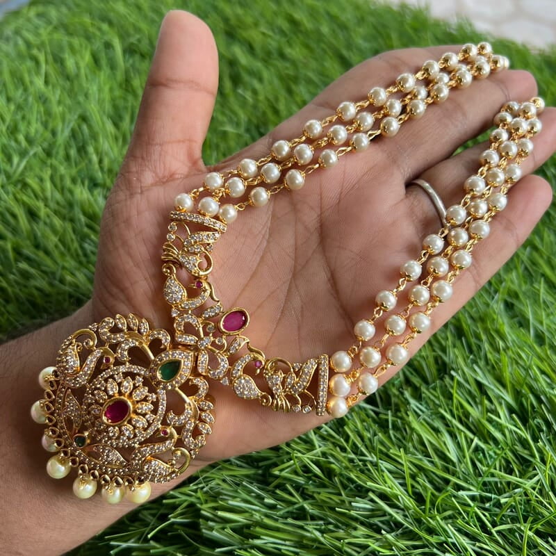 trendy stone pendant  pearls long haram