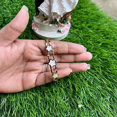 star shape with stone bracelet star shape with stone bracelet