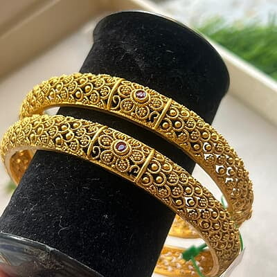 Tube  flower  Bangle