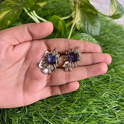 trendy stone stud