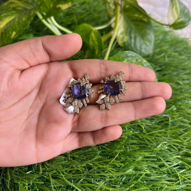 trendy stone stud