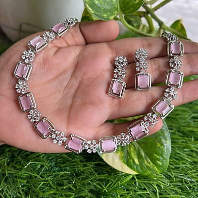 Square shape trendy necklace Square shape trendy necklace