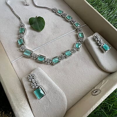 Square shape trendy necklace Square shape trendy necklace