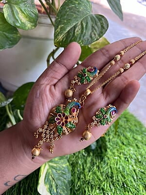 Fancy peacock design Pendant set