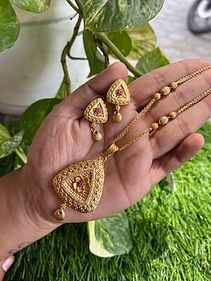 Triangle Shaped Pendant Set