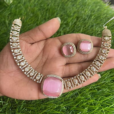 Trendy AD Neckpiece