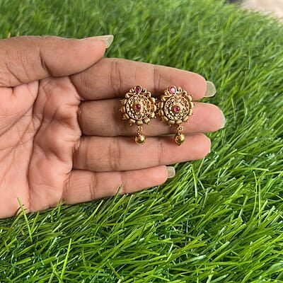 Antique flower trenty stud