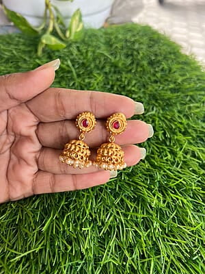 Flower ruby With pearl Jimikki