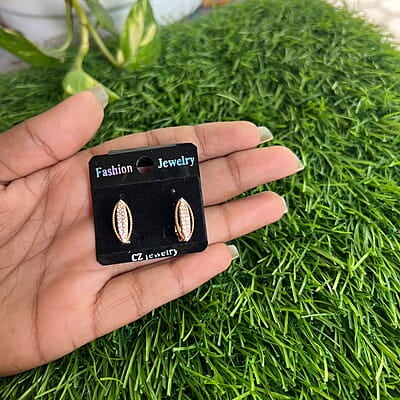 Infinity Model lock type Stud
