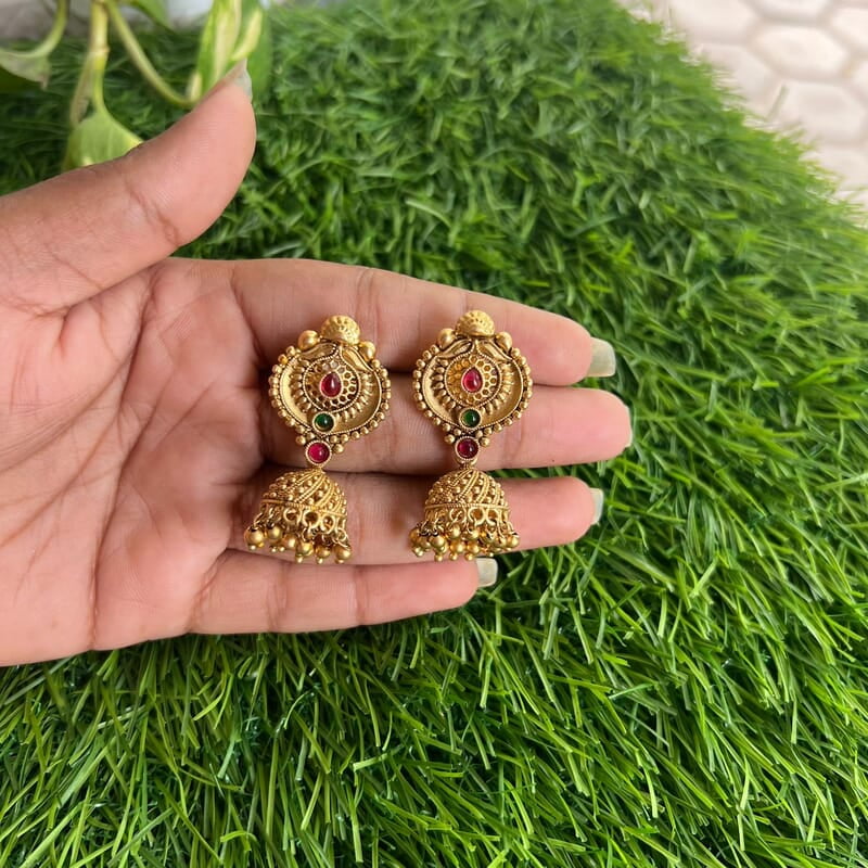 Gold finish unique design jumuka