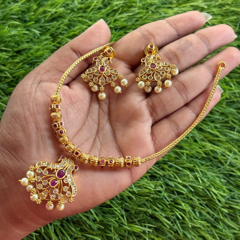 Trational flora and pearl  desgin NeckpieceS