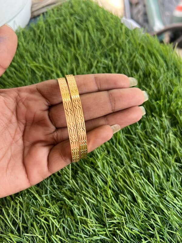 Gold finish unique regular use Bangles Gold finish unique regular use Bangles
