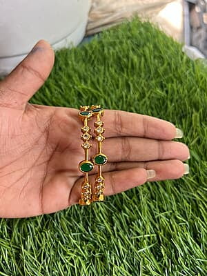 Pearl design with stone bangle