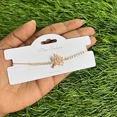 Unique flora design with pretty stone rosegold chain bracelet