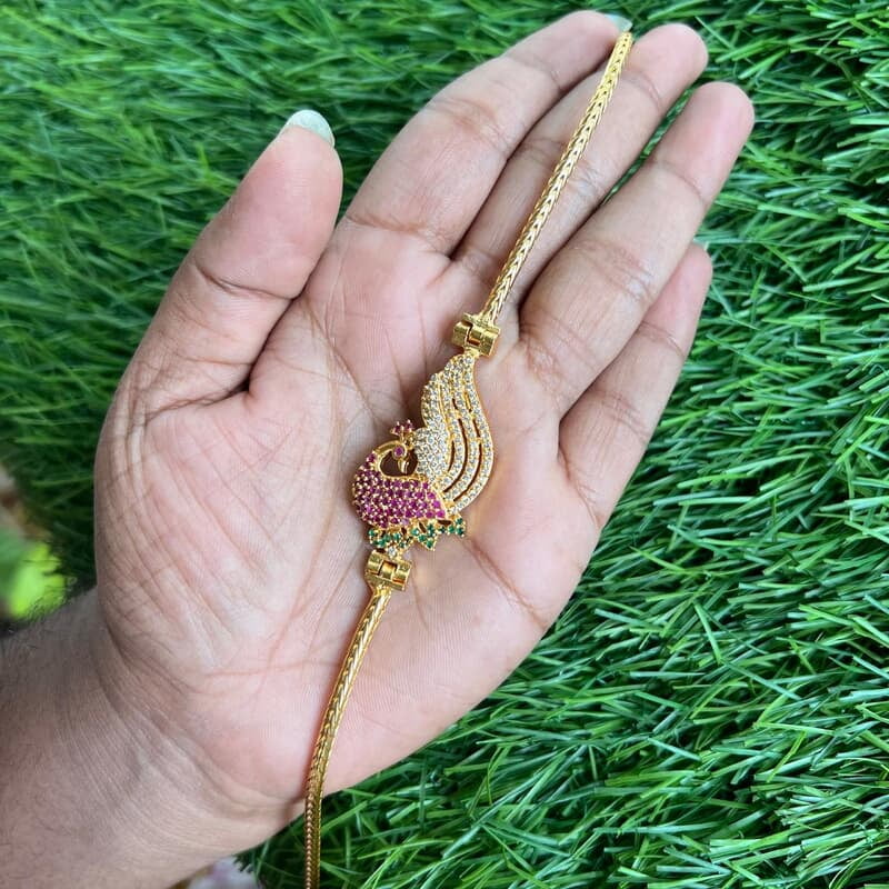 Peacock mugappu chain Peacock mugappu chain