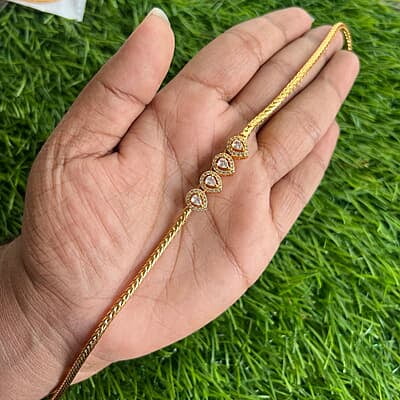 Drop design mugappu chain