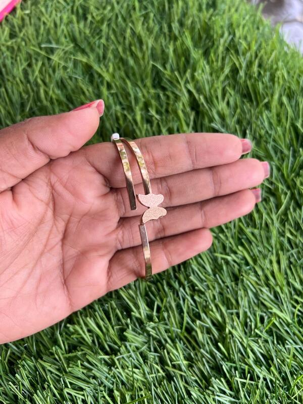 Fancy butterfly design with double layer rosegold bracelet