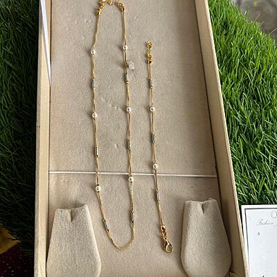 Trendy gold chain with bracelet Trendy gold chain with bracelet