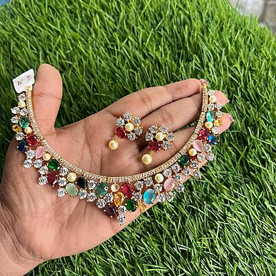 Unique kemp stone withmulti stone neckpiece
