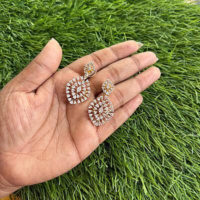 AD Stone trendy Neckpiece AD Stone trendy Neckpiece
