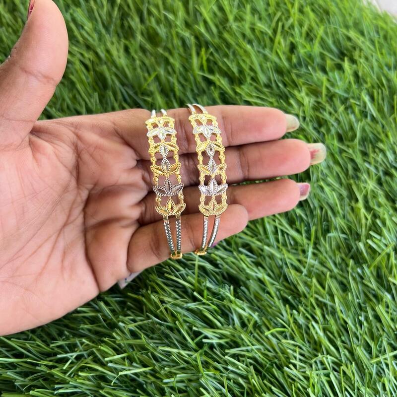 Lamp design with thread design gold finish bangle Lamp design with thread design gold finish bangle