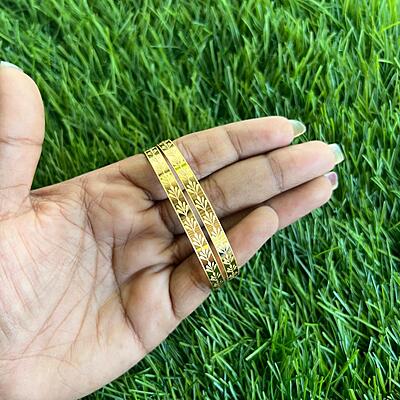 Pretty leaf design regular use bangle