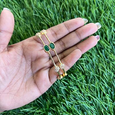 Stone and floral design bangle