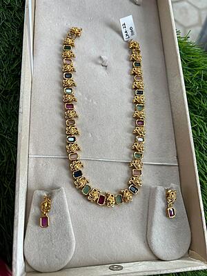 Tradtional peacock design with multi stone longharam