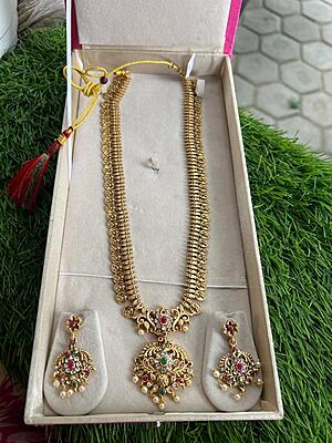 Coin design gold finish long haram