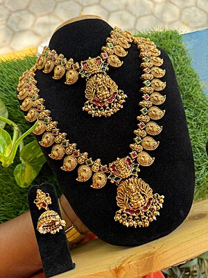Gorgeous lakshmi design dollar withkemp stone longharam