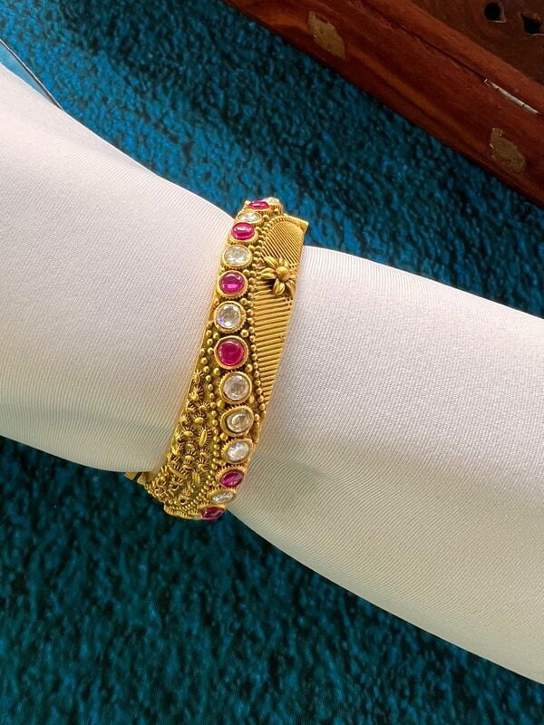 Emerald Bangle with Rubi Stone Emerald Bangle with Rubi Stone
