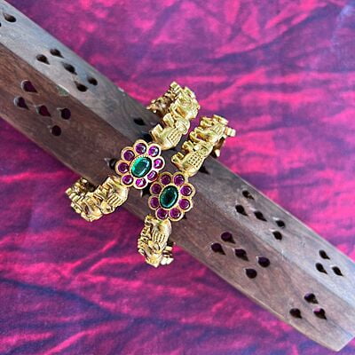 Temple Rubi Bangles