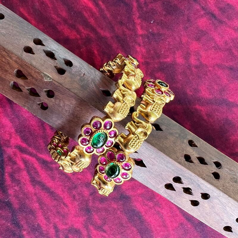 Temple Rubi Bangles