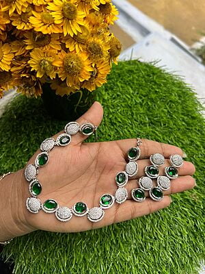 Diamond Stone With Emerald Stone Neckpiece